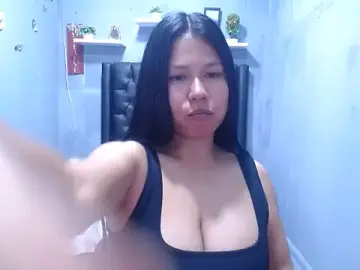 Letty_Plugxo  live sex cam