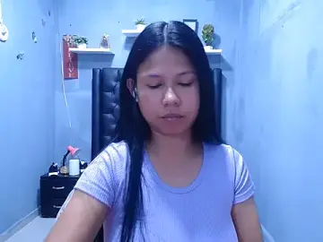 Letty_Plugxo  live sex cam