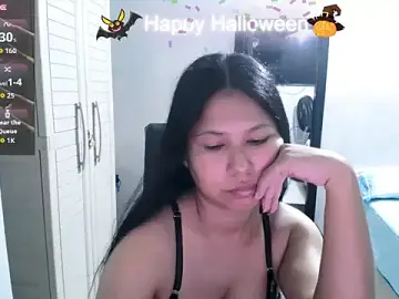 Letty_Plugxo  live sex cam