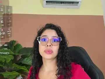 MelanieWillians  live sex cam