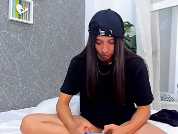 ViictoriiaSaenz  live sex cam