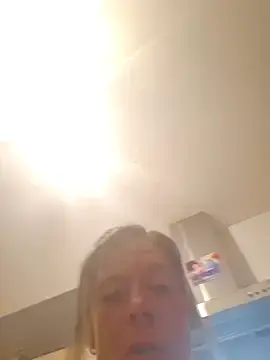 Gincera  live sex cam