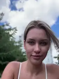 KikiWatson  live sex cam