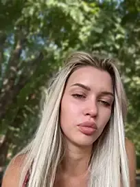 KikiWatson  live sex cam