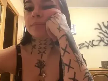 LatiaBantin  live sex cam