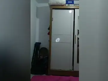 Queeexotinhaa  live sex cam