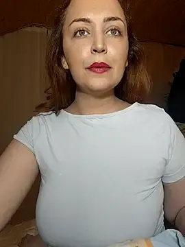 Selena-Selena  live sex cam