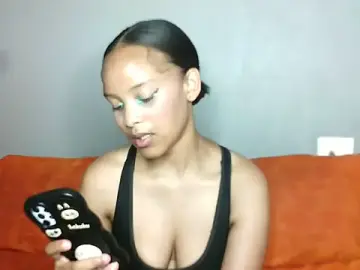 SmallSlut5  live sex cam