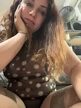 DaisyVibesss  live sex cam