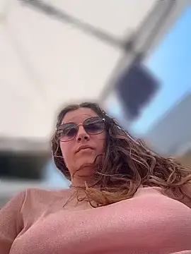DaisyVibesss  live sex cam