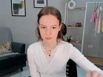 Gwen_Moni  live sex cam