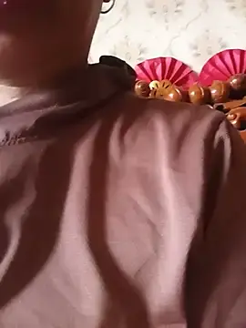 Henry-2k  live sex cam