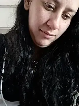 LunaDamasco  live sex cam