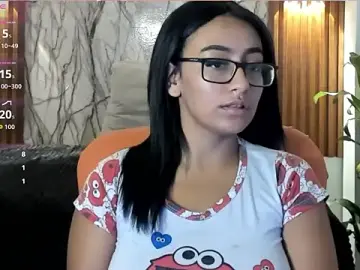 Valkyfoxxx  live sex cam
