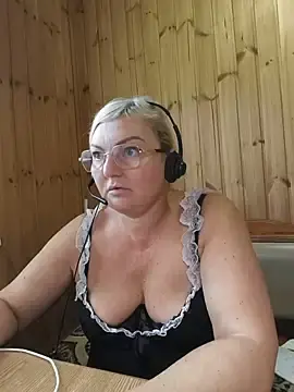 White-Chocolatte  live sex cam