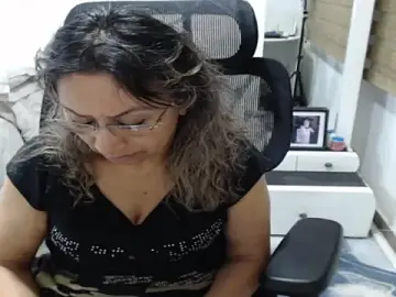 Jesy_hot  live sex cam