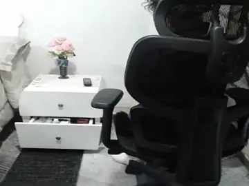 Jesy_hot  live sex cam