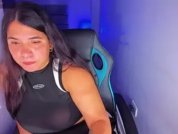 Karlathompson1  live sex cam