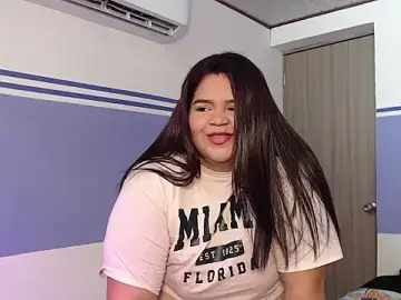 Laura_br1  live sex cam