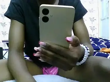 Mamatlotlo  live sex cam