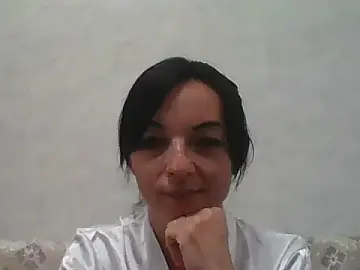 Chereshnyaa  live sex cam
