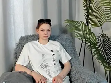 EmilieFerullo  live sex cam