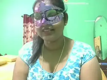 Kavya17  live sex cam