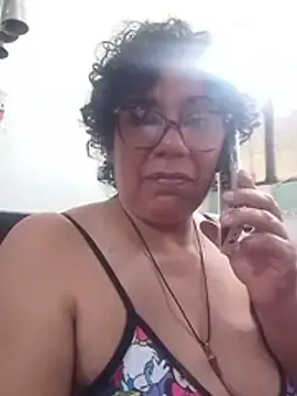 Pupi-Lanegra  live sex cam