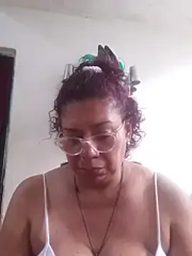 Pupi-Lanegra  live sex cam