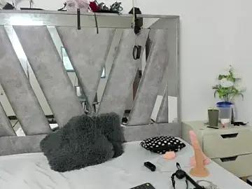 ZoeJhonsom  live sex cam