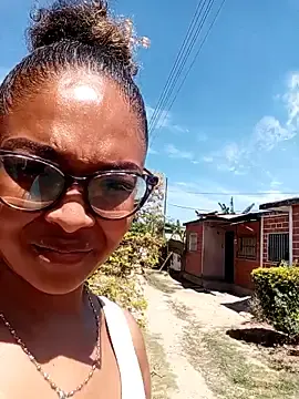 BiiancaEstradaa  live sex cam