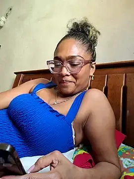 BiiancaEstradaa  live sex cam
