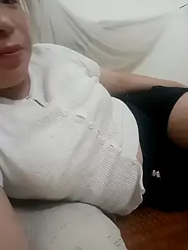 Lucky_girl_4  live sex cam