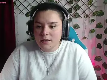 Nika_1_  live sex cam