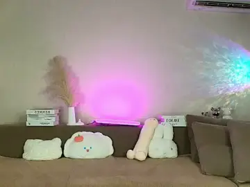 Petitekaya  live sex cam
