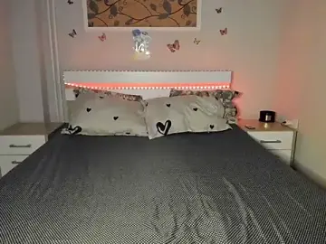Rebeka2589  live sex cam