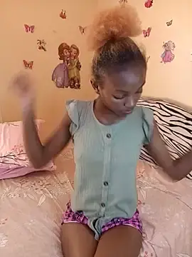 SaInTsUgAr  live sex cam