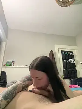 Leah18_  live sex cam