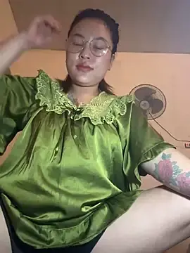 Lina-Naughty  live sex cam