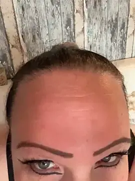 Noraya_ink  live sex cam
