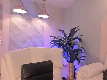 SavannahStorm  live sex cam