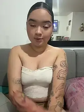 Annyhills1  live sex cam