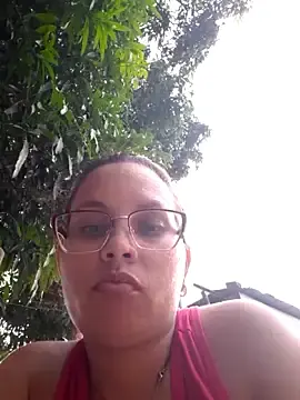 Franlady04  live sex cam