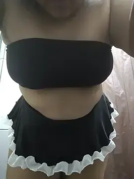 Saraystraw  live sex cam