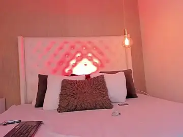 Sussy_parker  live sex cam