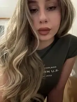 JudithCarly  live sex cam
