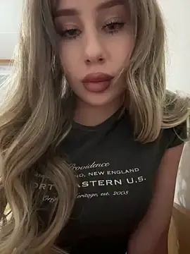 JudithCarly  live sex cam