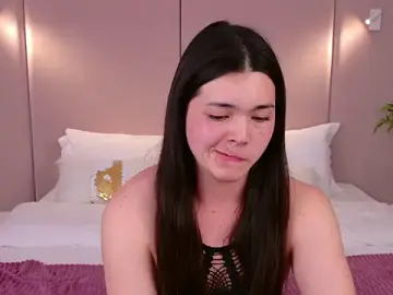 MaddieMeyer  live sex cam