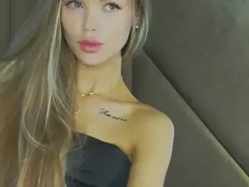 MarilynNova  live sex cam