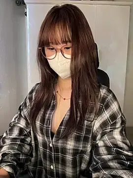 Meoyeu102  live sex cam